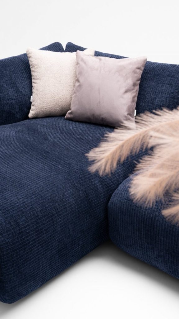 Domafon Catifea pentru canapea: cum alegi și întreții corect Domafon Catifea pentru canapea: cum alegi și întreții corect